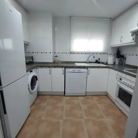 Casa Lilia Con Piscina Y Garaje Appartamento