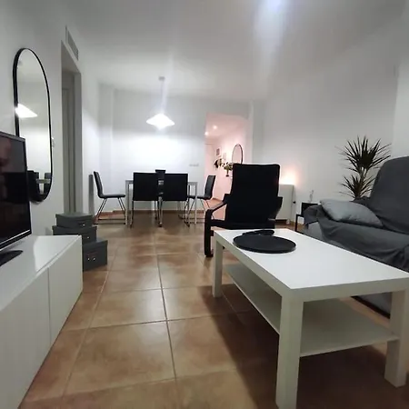 Casa Lilia Con Piscina Y Garaje